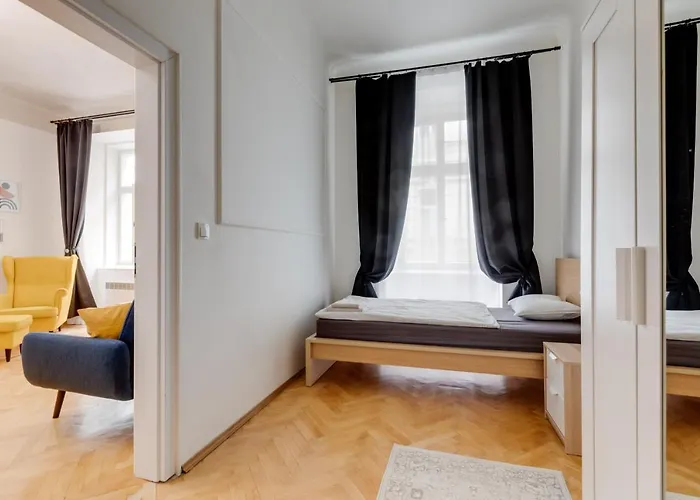New Moderated Školská Apartment